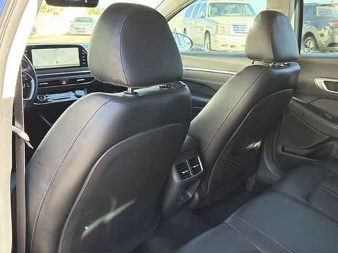 Used 2022 Hyundai Sonata Limited w/ Winter Weather Package image 19