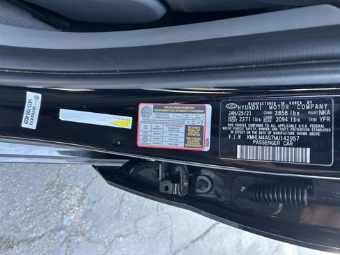 Used 2021 Hyundai Elantra SEL FWD image 18