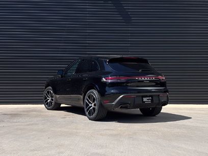 Certified 2022 Porsche Macan