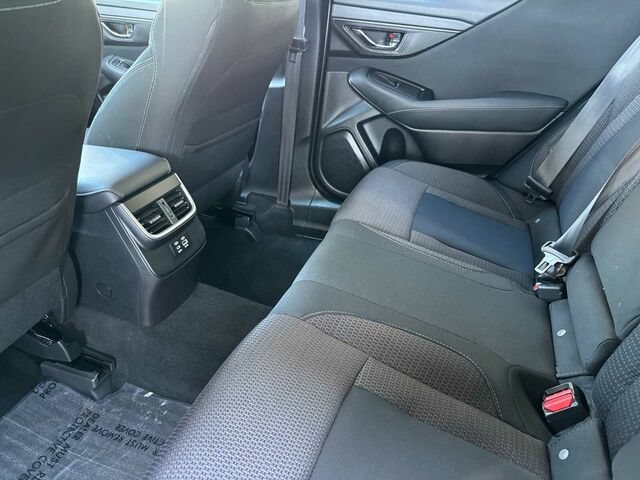 Used 2023 Subaru Outback Premium AWD/4WD image 13