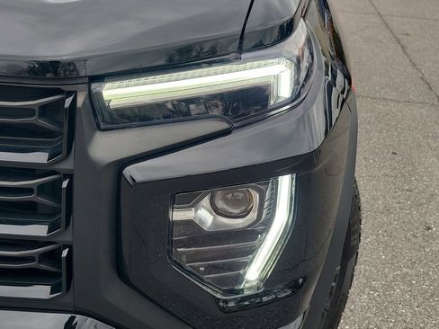 Used 2023 GMC Canyon Elevation w/ Elevation Premium Package image 16