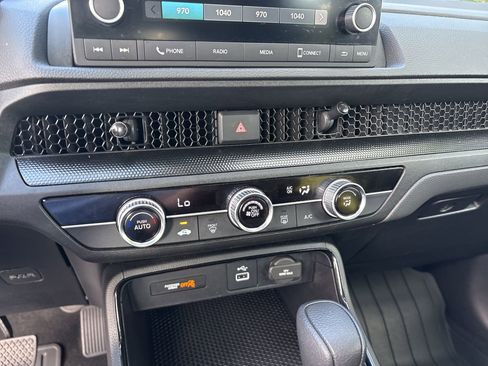 Used 2024 Honda CR-V LX image 27