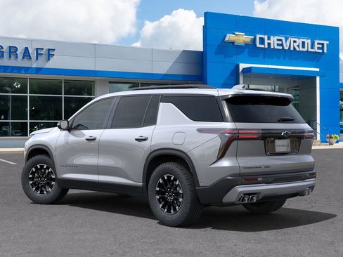 New 2025 Chevrolet Traverse Z71 w/ Enhanced Driving Package image 3