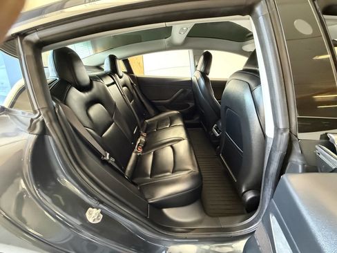 Used 2018 Tesla Model 3 Long Range RWD image 25