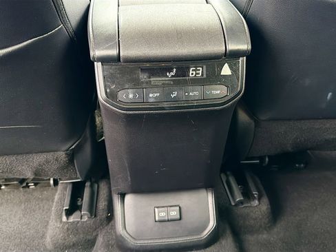 Used 2023 Toyota Highlander XSE image 23