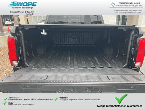 Used 2025 Chevrolet Colorado ZR2 w/ Technology Package AWD/4WD image 19