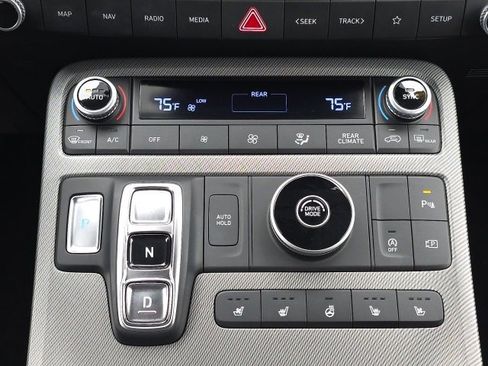 Used 2023 Hyundai Palisade SEL w/ Premium Package image 20