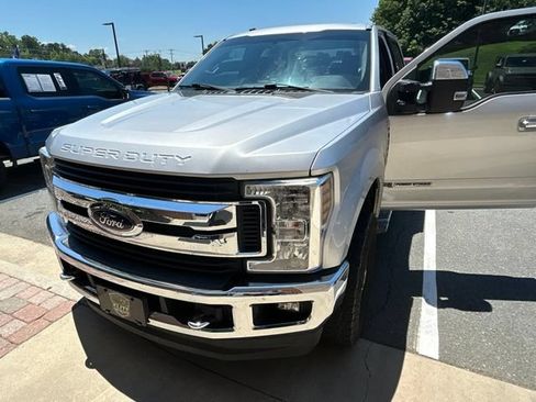 Used 2018 Ford F250 XLT w/ XLT Premium Package AWD/4WD image 1