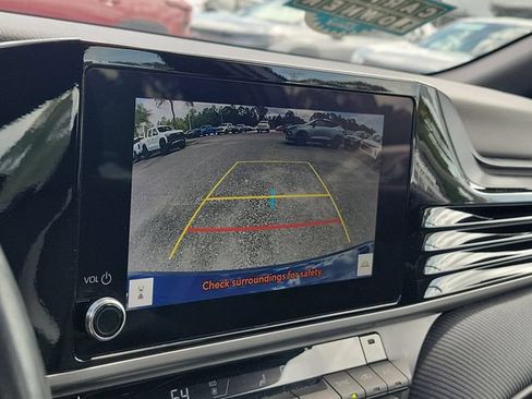 Used 2025 Toyota Camry SE FWD image 29