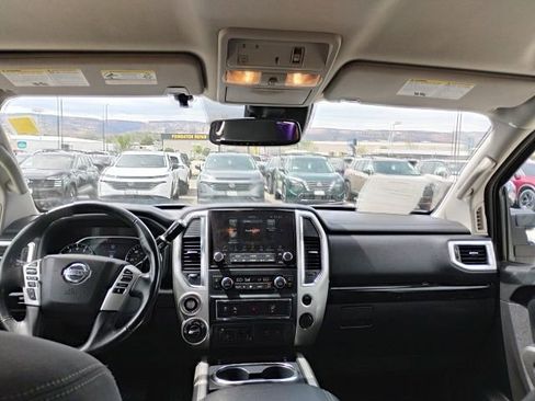 Used 2021 Nissan Titan SV w/ SV Convenience Package AWD/4WD image 11