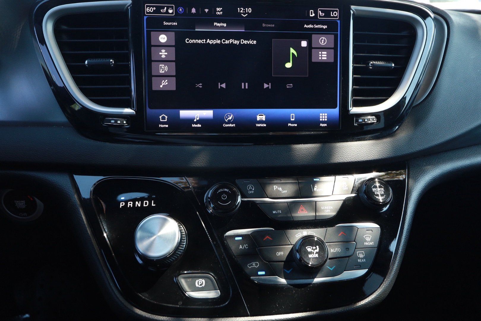 Used 2025 Chrysler Pacifica Select FWD image 14