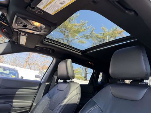 Used 2022 Jeep Compass High Altitude image 17