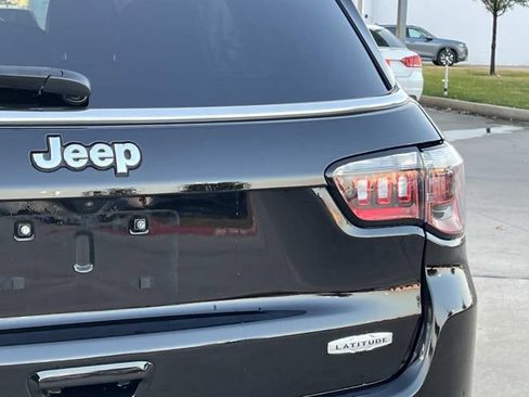 Used 2022 Jeep Compass Latitude w/ Convenience Group image 5
