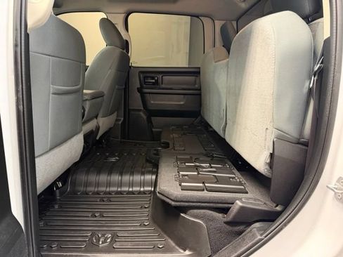 Used 2019 RAM 1500 Express w/ Wheel & Sound Group AWD/4WD image 30