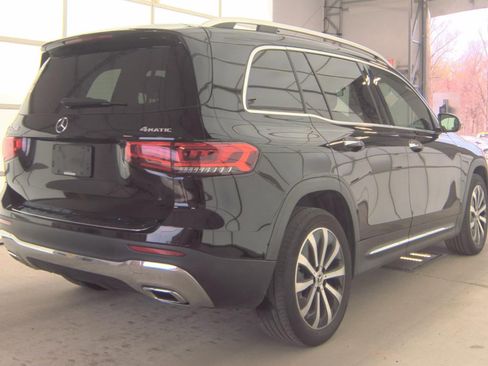 Used 2020 Mercedes-Benz GLB 250 4MATIC image 4