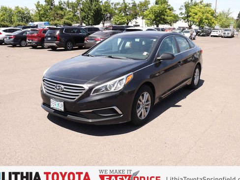 Used 2017 Hyundai Sonata SE FWD image 1