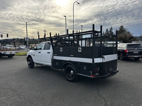 Used 2018 RAM 3500 Tradesman w/ Chrome Appearance Group image 3