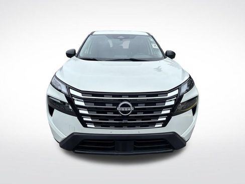 Used 2024 Nissan Rogue S FWD image 9