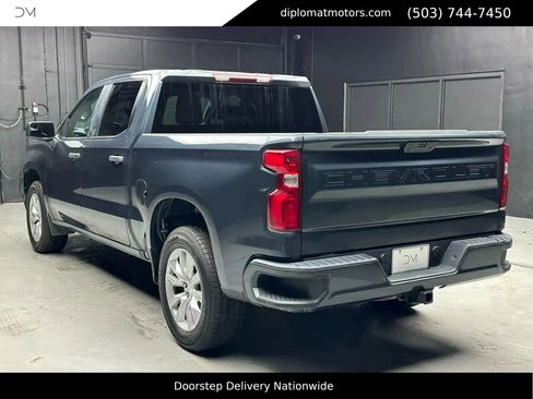 Used 2022 Chevrolet Silverado 1500 Custom image 5