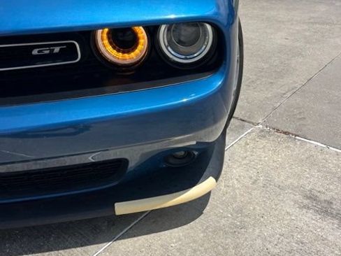 Used 2022 Dodge Challenger GT RWD image 11