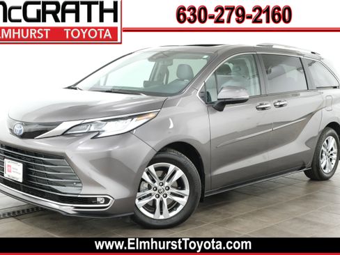 Certified 2023 Toyota Sienna Limited AWD/4WD image 1