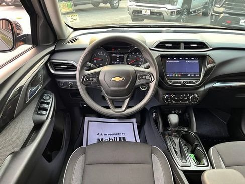Used 2022 Chevrolet TrailBlazer LT w/ Convenience Package AWD/4WD image 22
