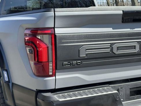 Used 2025 Ford F150 Raptor AWD/4WD image 9