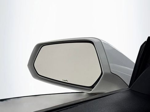 Used 2015 Chevrolet Camaro LT image 39