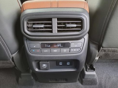 Used 2026 Honda Passport TrailSport Elite image 14