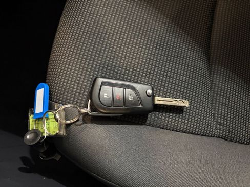 Used 2025 Toyota RAV4 LE image 22