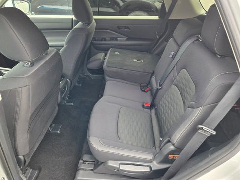 Used 2025 Nissan Pathfinder SV AWD/4WD image 19