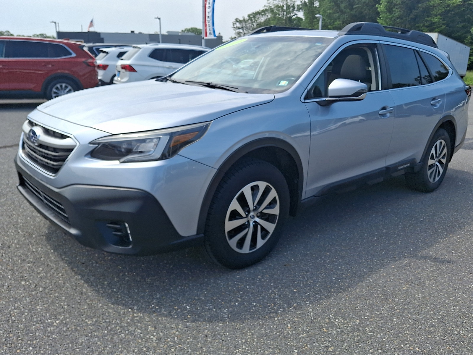Used 2020 Subaru Outback Premium w/ Popular Package #1 AWD/4WD image 3