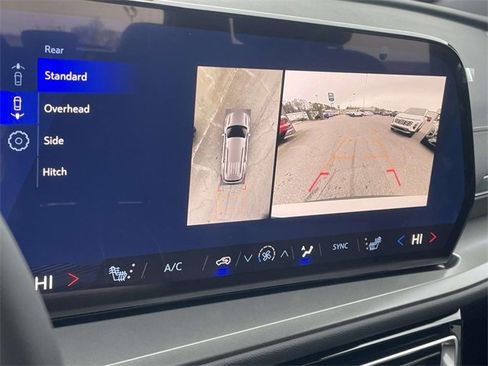 New 2026 Chevrolet Traverse LT w/ Sun and Wheel Package image 15