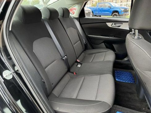 Used 2024 Kia Forte LXS image 28