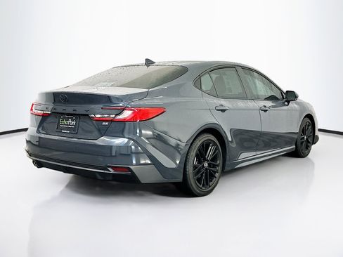 Used 2025 Toyota Camry SE w/ Convenience Package FWD image 9
