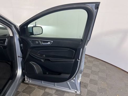 Used 2024 Ford Edge Titanium AWD/4WD image 25
