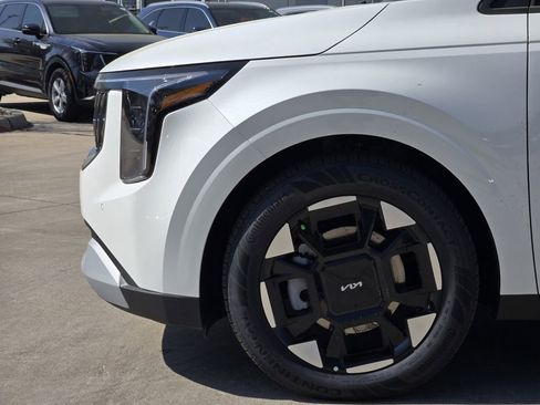 New 2026 Kia Carnival EX FWD image 5