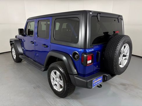 Used 2019 Jeep Wrangler Unlimited Sport S AWD/4WD image 6