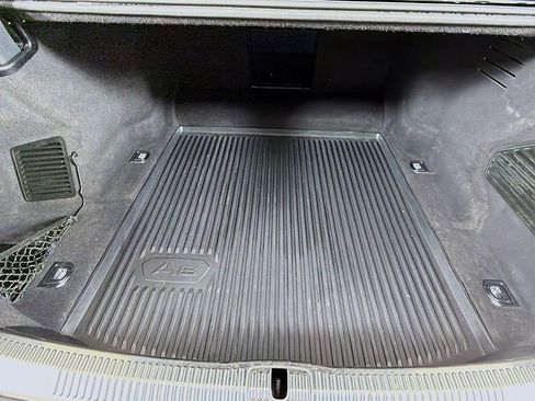 Used 2023 Audi A8 L 3.0T w/ Luxury Package image 15