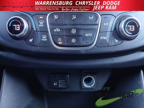 Used 2024 Chevrolet Traverse RS image 26