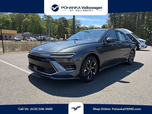 Used 2025 Hyundai Sonata SEL FWD image 1