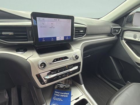 Used 2024 Ford Explorer XLT w/ Equipment Group 202A image 16