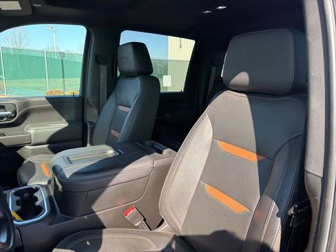 Used 2022 GMC Sierra 3500 AT4 w/ AT4 Preferred Package image 15