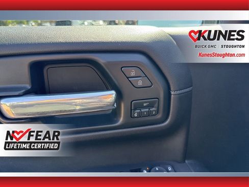 Used 2021 GMC Sierra 1500 SLT w/ SLT Convenience Package AWD/4WD image 21