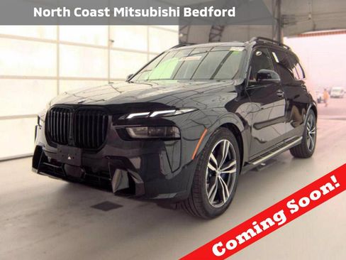 Used 2024 BMW X7 xDrive40i w/ M Sport Package AWD/4WD image 1
