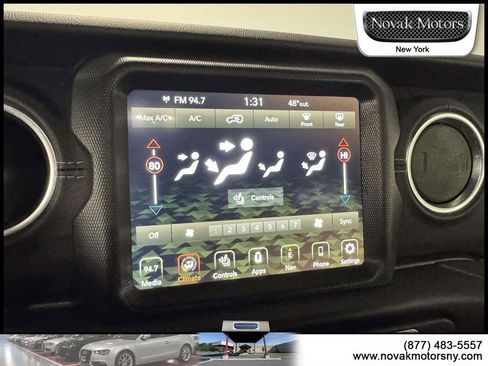 Used 2020 Jeep Wrangler Unlimited Sahara image 20