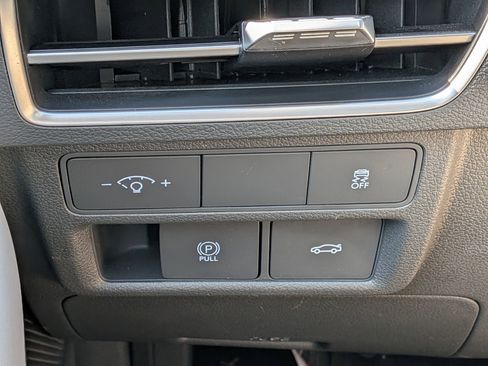 Used 2025 Hyundai Sonata SEL FWD image 17