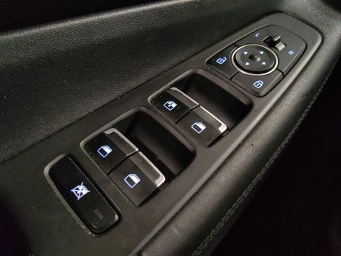 Used 2020 Hyundai Santa Fe SE FWD image 27