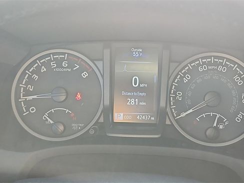 Used 2023 Toyota Tacoma TRD Sport image 19