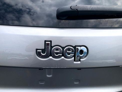 Used 2016 Jeep Grand Cherokee Laredo w/ Quick Order Package 23E image 15
